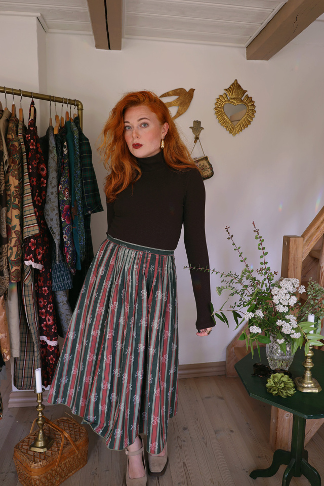 Green &amp; Pink Striped Floral Vintage Skirt | M/L