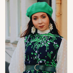 French Kiss Green Beret 