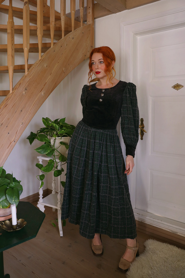 Green Plaid &amp; Black Velvet Vintage Dress | S