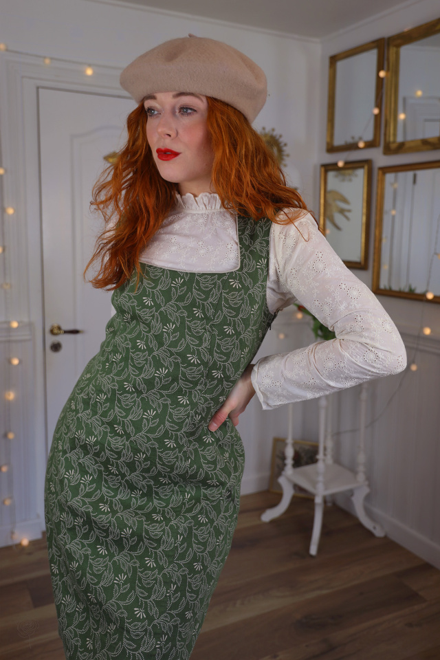 Green Earthy Leaf Vintage Dress | M