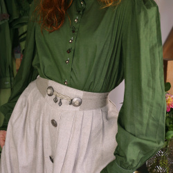 Redyed Simple Floral Embroidered Vintage Blouse | XL/XXL