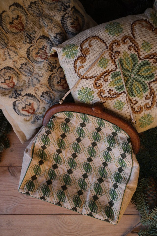 Green Geometric needlepoint Retro Bag