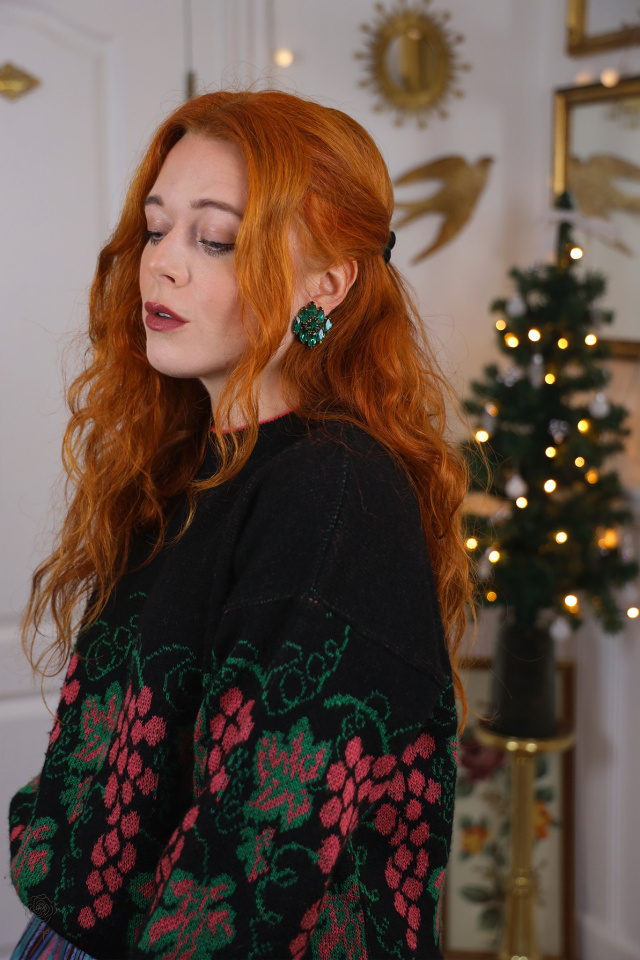 Green Glass Clip On Earrings