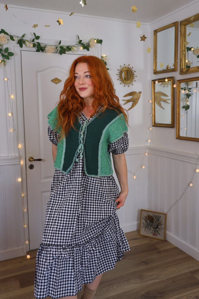 Green Handmade Knitted Vest | M/L