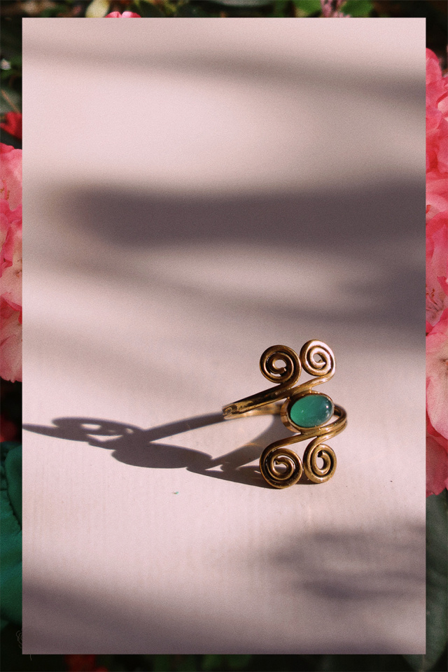 Green Ivy Ring