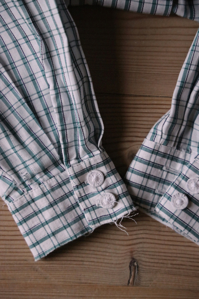 Green Plaid Animal Embroidered Vintage Blouse | M