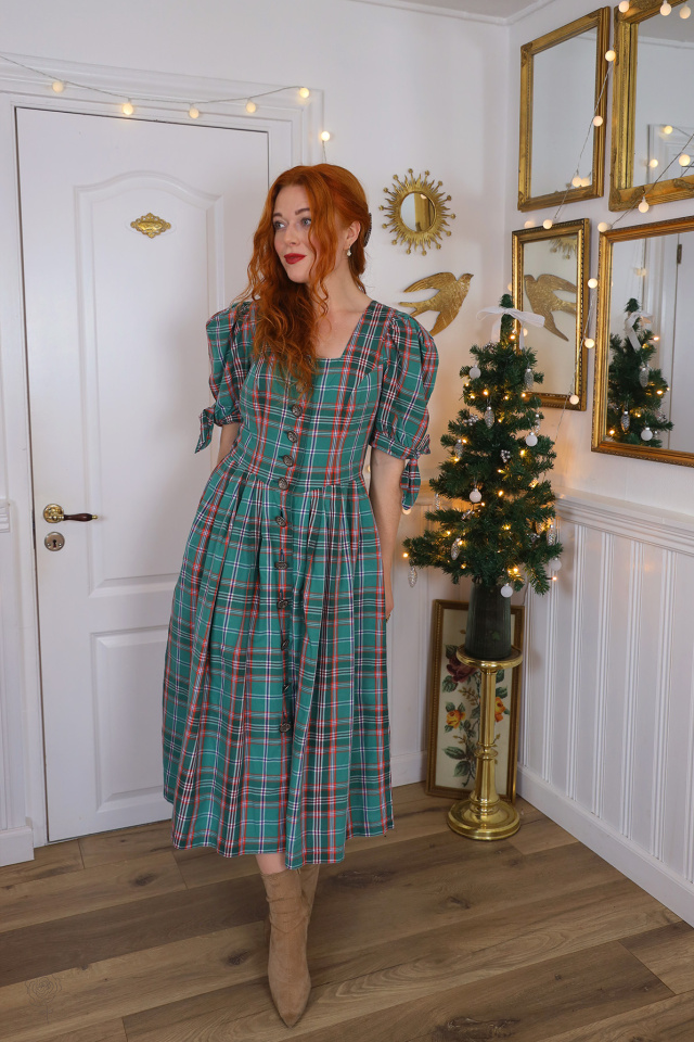 Green Plaid Vintage Fairytale Dress | M
