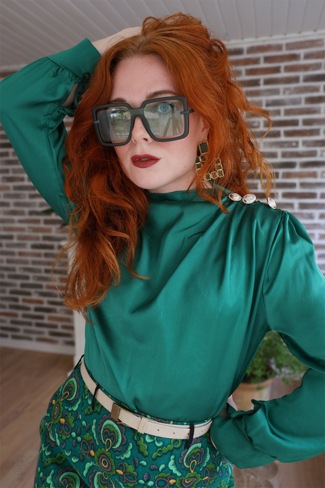 Green Tinted Retro Sunglasses