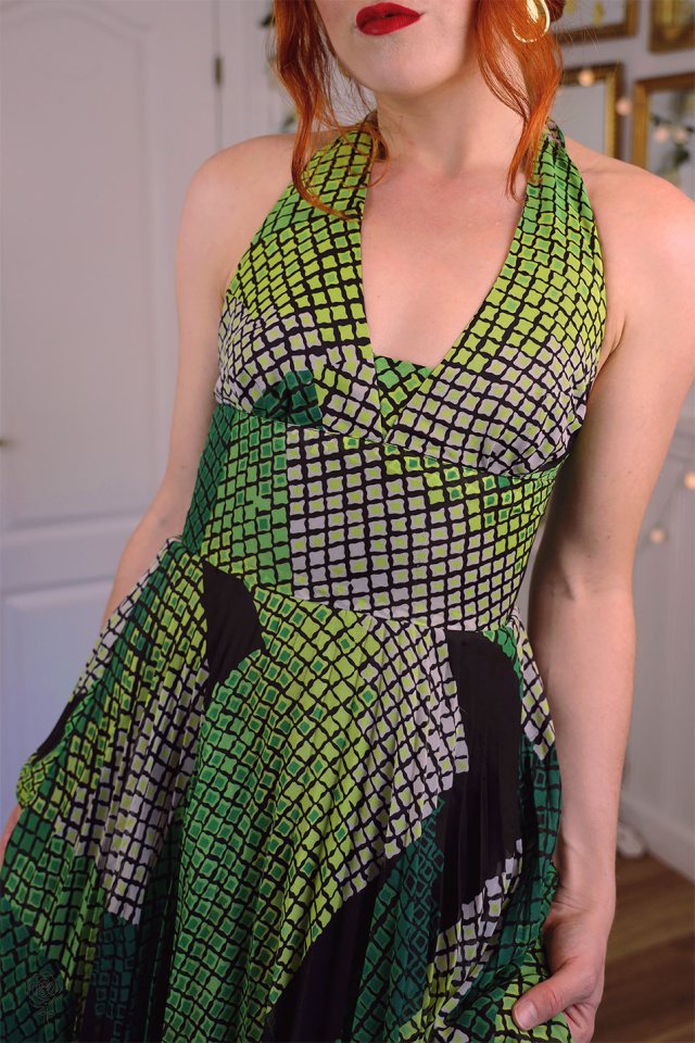Green Square Graphical 70's Maxi Gown | XS