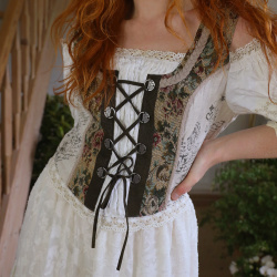 Romantic Green Tapestry Vintage Top | L/XL