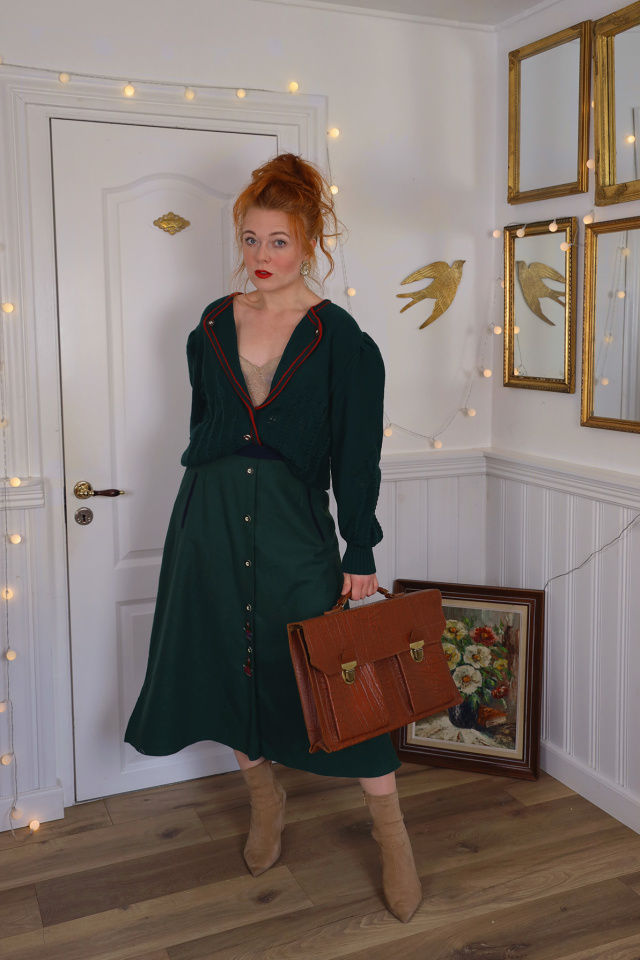 Long Green Wool Vintage Skirt | M
