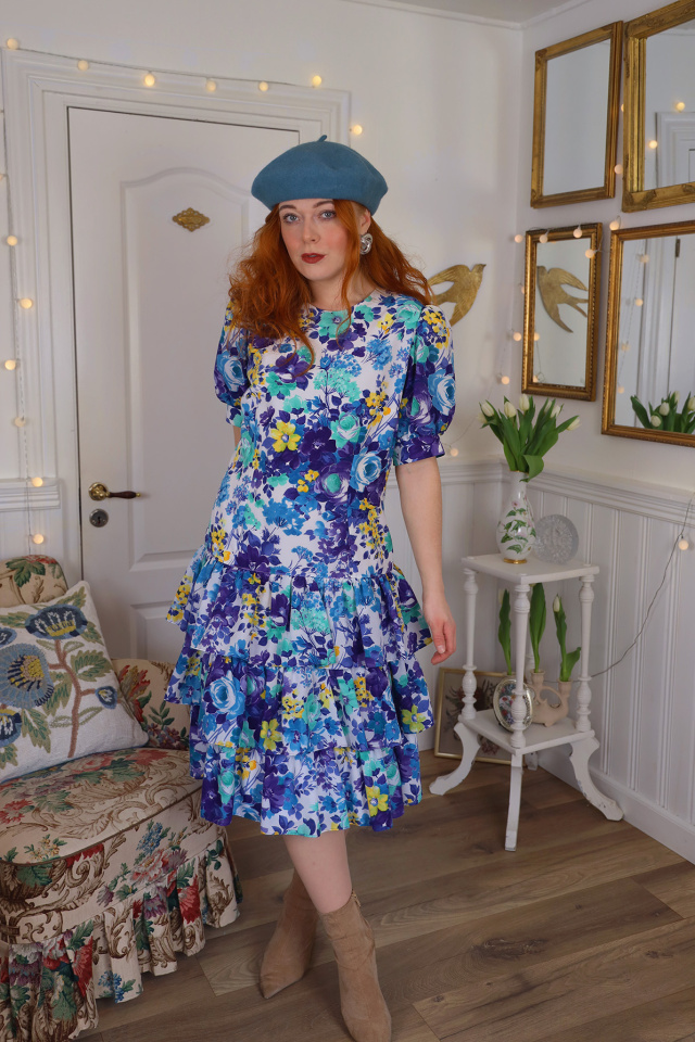 Happy Blue Floral Vintage Dress | S/M