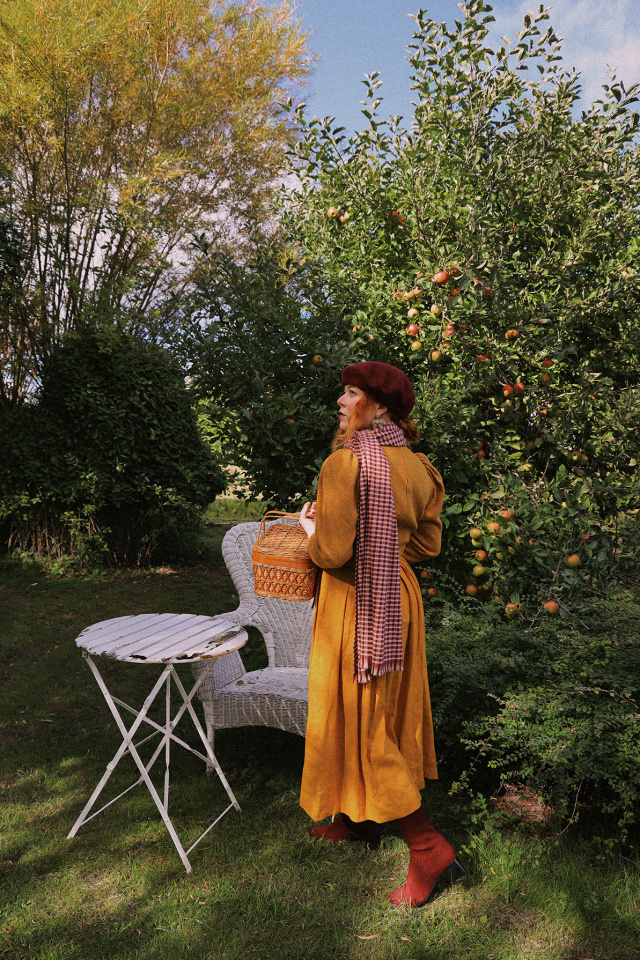 Golden Yellow Thick Vintage Gown | S
