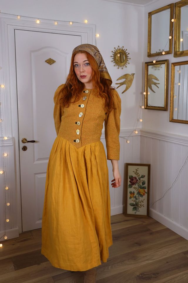 Happy Yellow Thick Vintage Gown | S