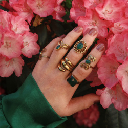 Green Ivy Ring