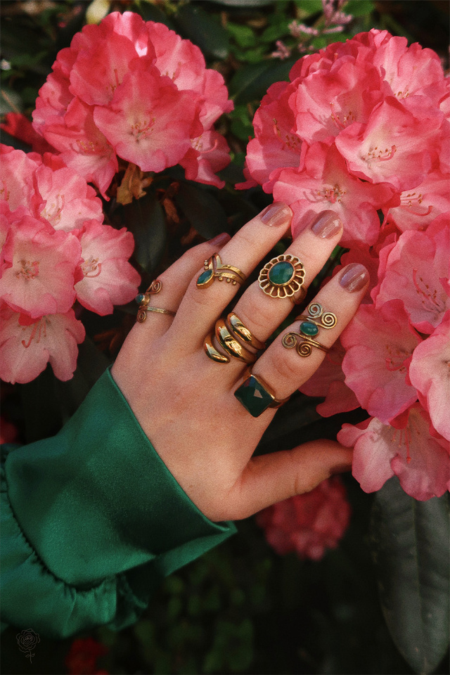 Green Ivy Ring