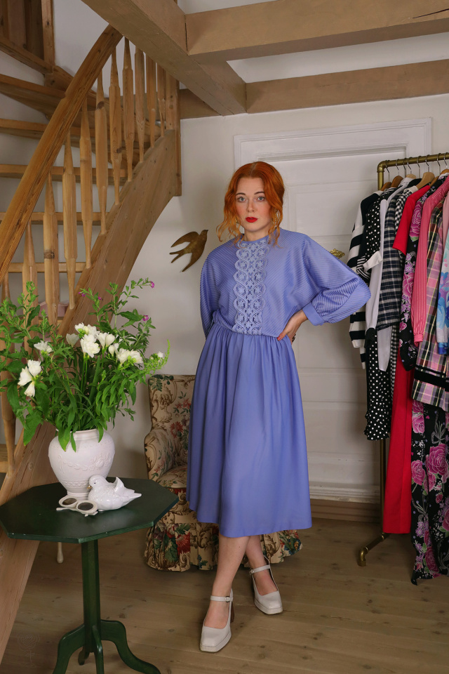 Lavender Lace Vintage Dress | M
