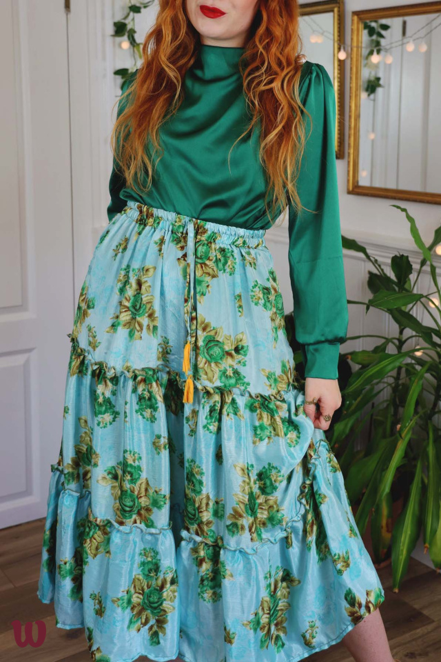 Light Blue Green Roses Esilda Skirt | XS-S