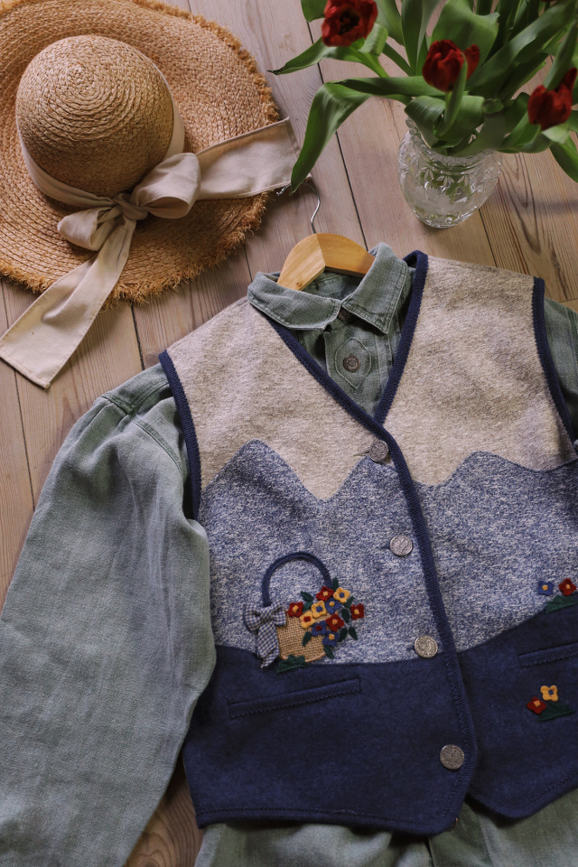 Light Dust Green Vintage Blouse | XXL