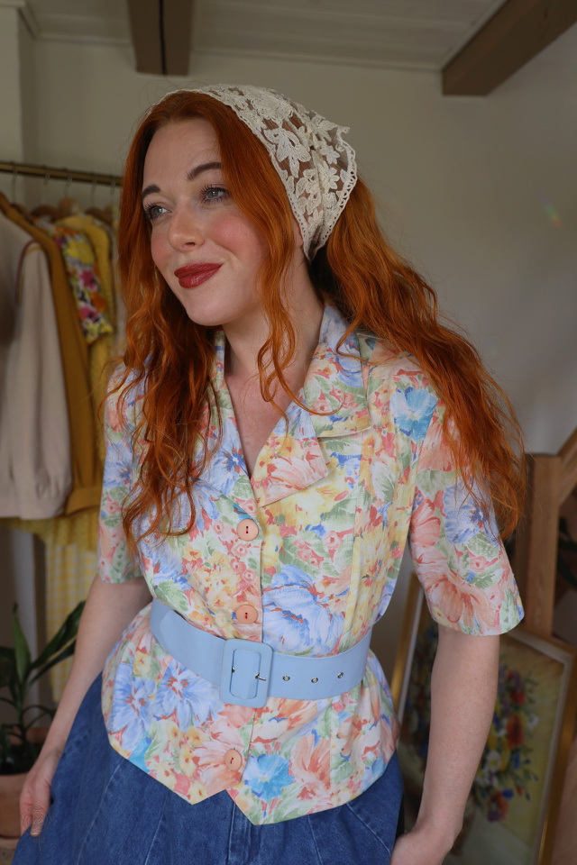 Light Floral Vintage Blazer Top | M