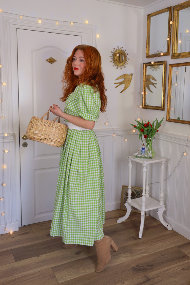 Light Green Gingham Vintage Dress | L