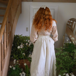 Stunning Romantic Thick Linen Vintage Skirt | M