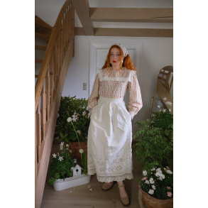 Stunning Romantic Thick Linen Vintage Skirt | M