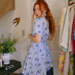 Lilac Floral 90's Vintage Mini | M