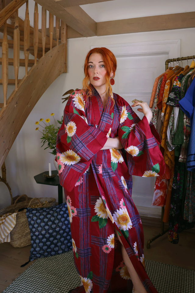 Long Red Floral Vintage Kimono | M-XXL