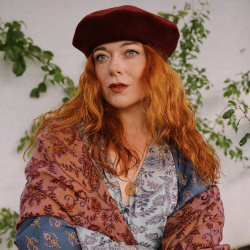 Midnight Kisses Beret 