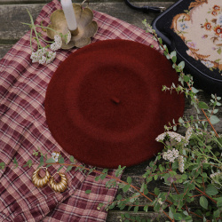 Midnight Kisses Beret 