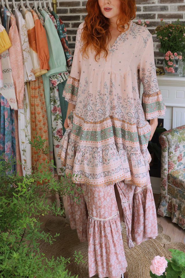 Morning Bliss Light Peachy Floral Mini 