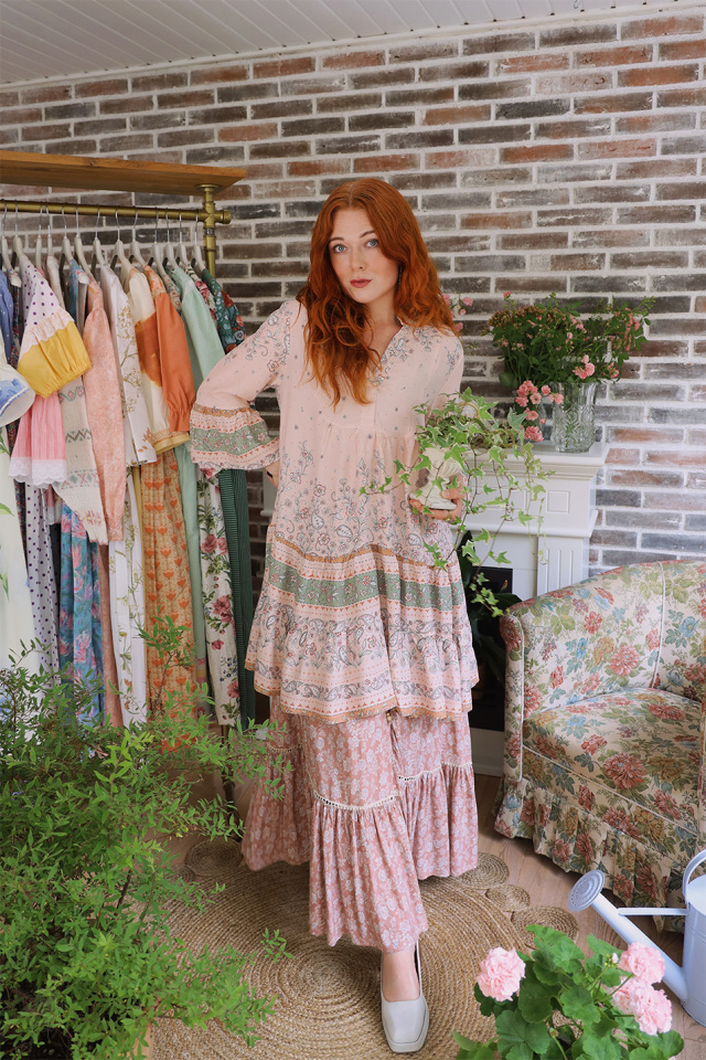 Morning Bliss Light Peachy Floral Mini 