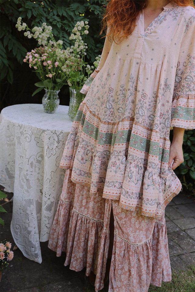 Morning Bliss Light Peachy Floral Mini 