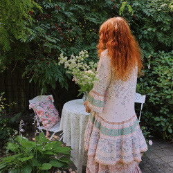 Morning Bliss Light Peachy Floral Mini 