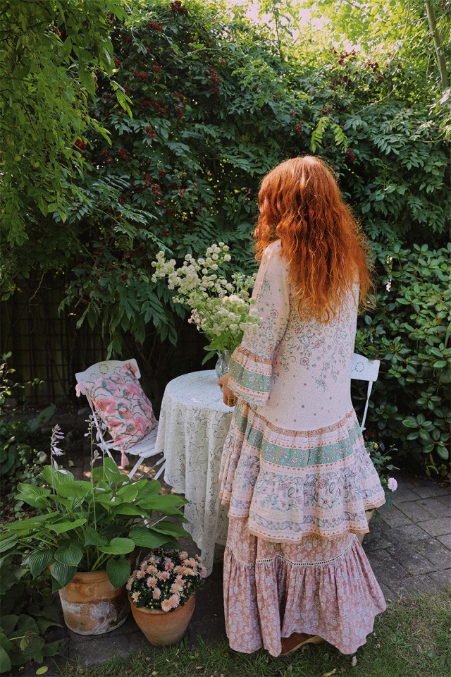 Morning Bliss Light Peachy Floral Mini 