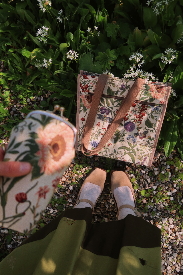 Morning Garden - Shopping Bag
