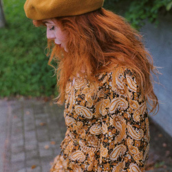 French Kiss Mustard Beret 