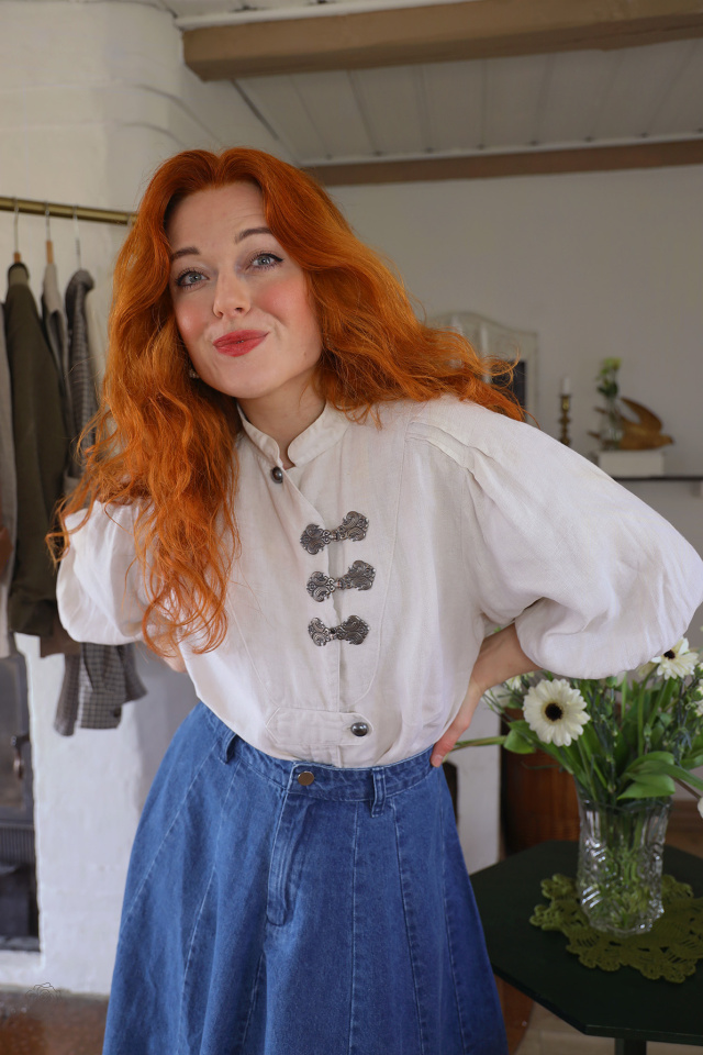 Neutral Steel Closement Vintage Top | L/XL