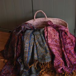 Poire Boh�me Scarf &amp; Blanket 