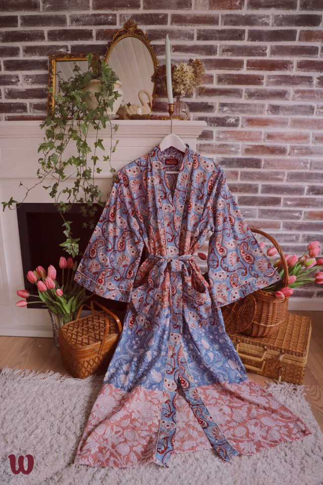 One With The Wildflowers | Paisley Dream Kimono