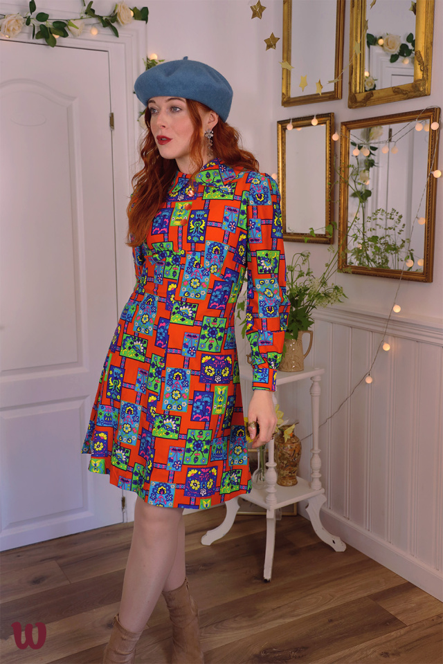 Funky Orange Square Floral 70's Mini | S