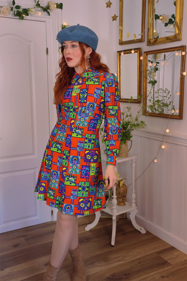 Funky Orange Square Floral 70's Mini | S