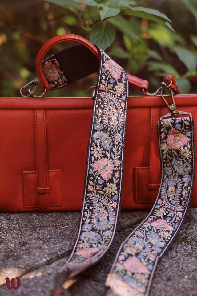 Paisley In Pastel Bagstrap