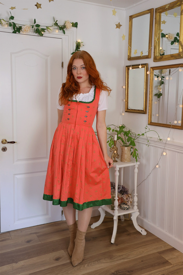Peachy Austrian Vintage Dress | S