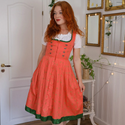 Peachy Austrian Vintage Dress | S