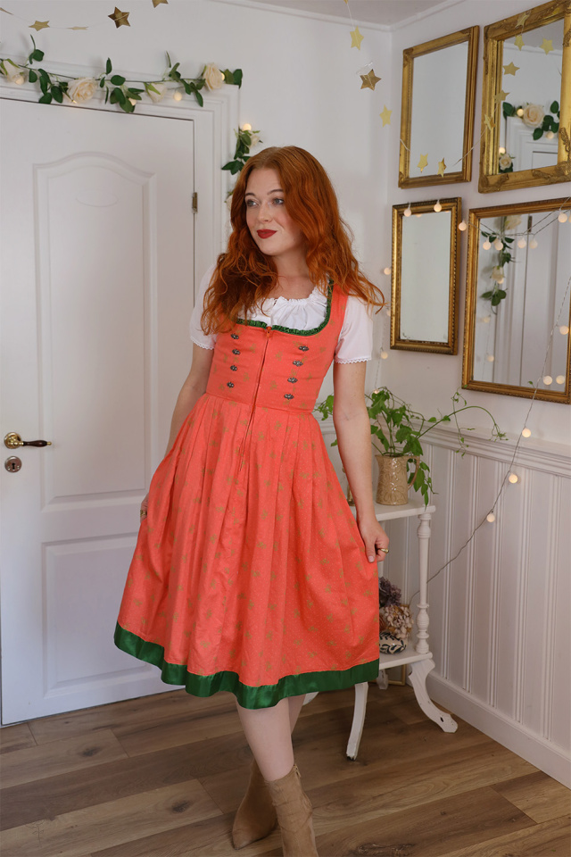 Peachy Austrian Vintage Dress | S