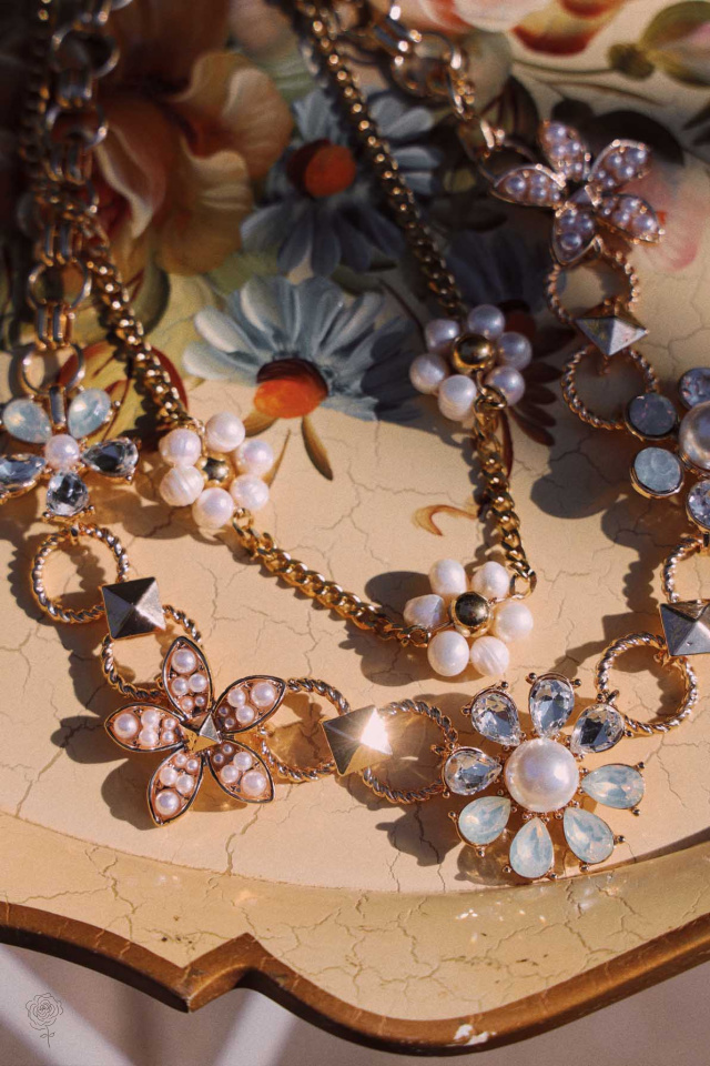 Pearl Flowers Gold Necklace 
