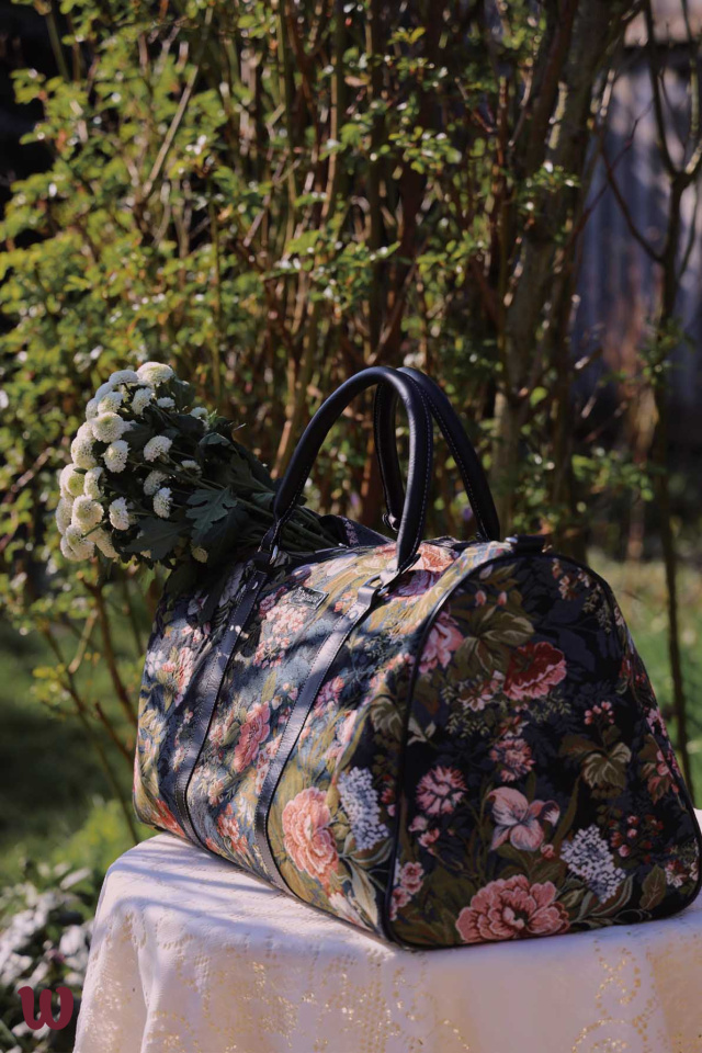 Peony Big Holiday Bag 