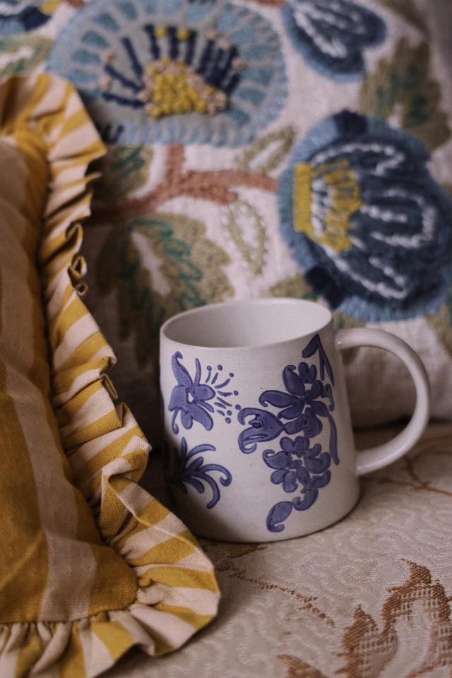 Petunia Mug 